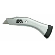 DELUXE UTILITY KNIFE